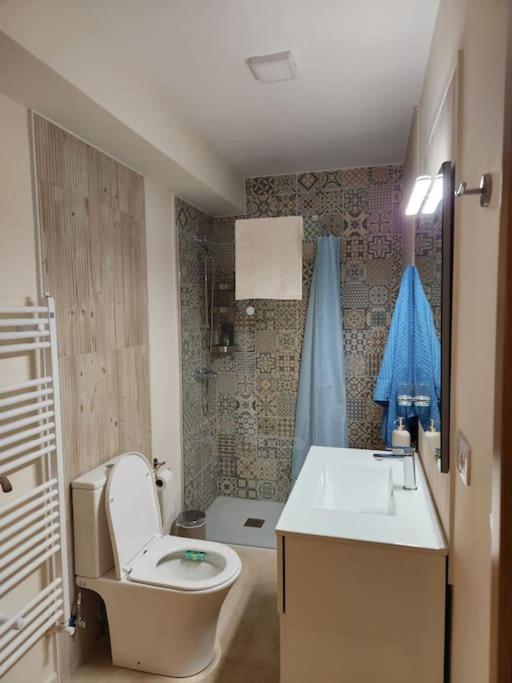 Moderno Apartamento Cerca Del Centro En León Esterno foto